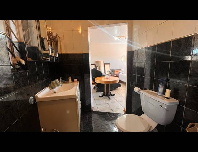 4 BEDROOM HOUSE FOR SALE IN BASSONIA